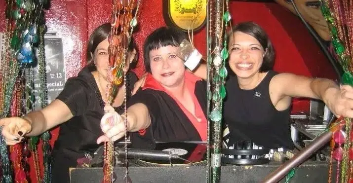 The Bumblebees - Three Nice Ladies Play Nice Music -  Sixties Britpop Indie Punk  *Eintritt frei*