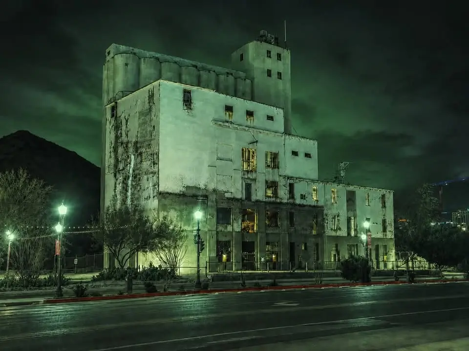 The Millz Have Eyez: Tempe Ghost Tour 