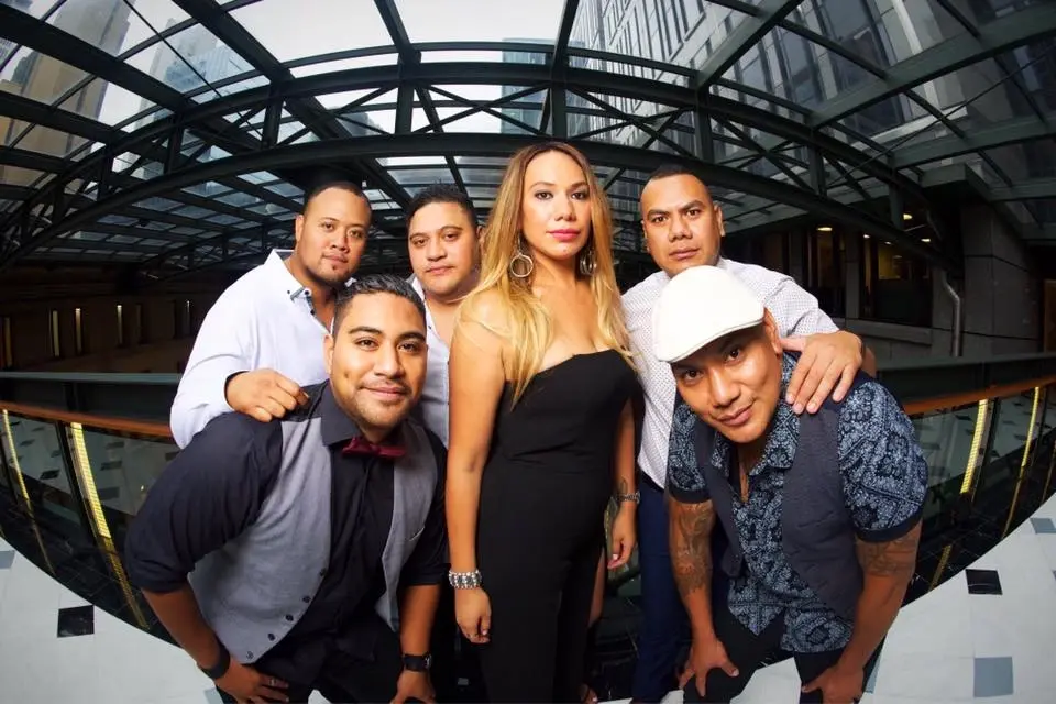 Kamis Crew - Live