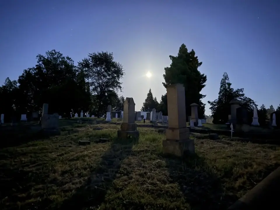 Shadows at Dusk: Paranormal Tour of Placerville Union Cemetery