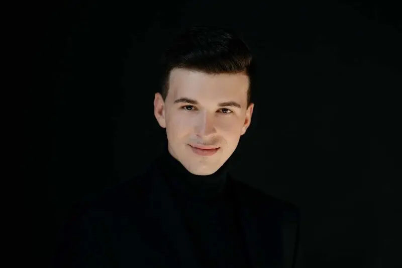Soumrak řádu, úsvit citu: Vojtěch Pelka & Monika Knoblochová