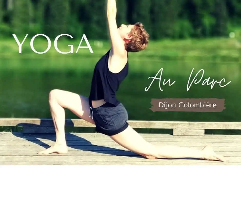 Yoga au parc en juillet