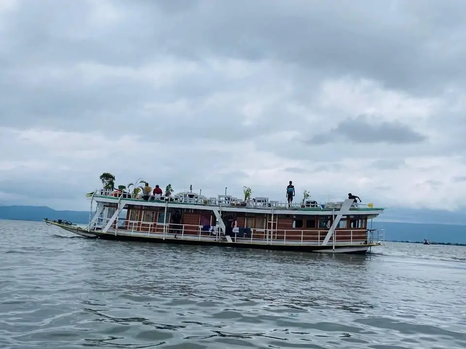 ৫৯৯৯ টাকায় প্রিমিয়াম হাউজবোটে টাঙ্গুয়ার হাওর ভ্রমণ