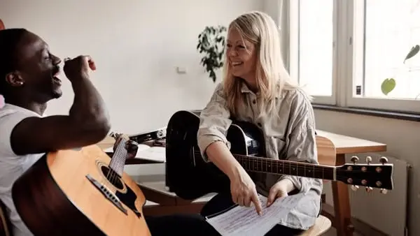 Lär dig spela gitarr – fortsättningskurs