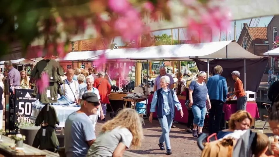 Spakenburg Mont Martre Dé Curiosa - Antiek - Brocante markt
