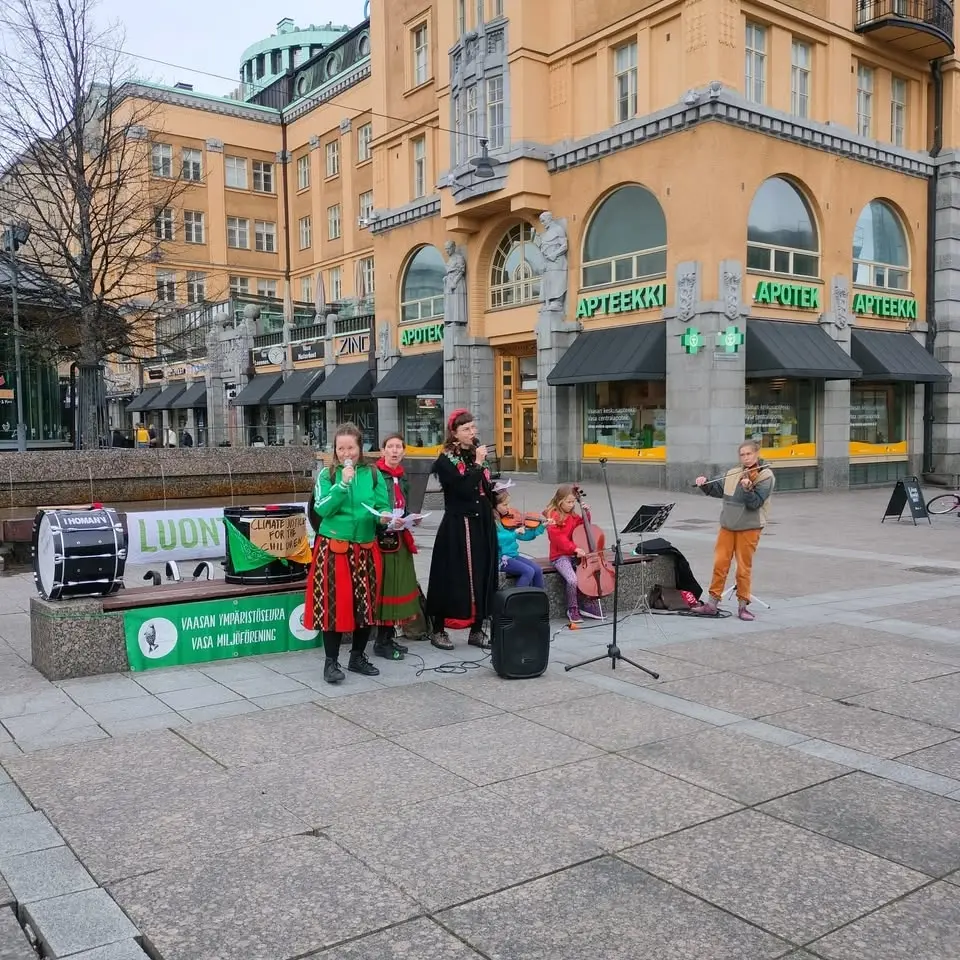 ÄÄNTÄ LUONNON PUOLESTA!