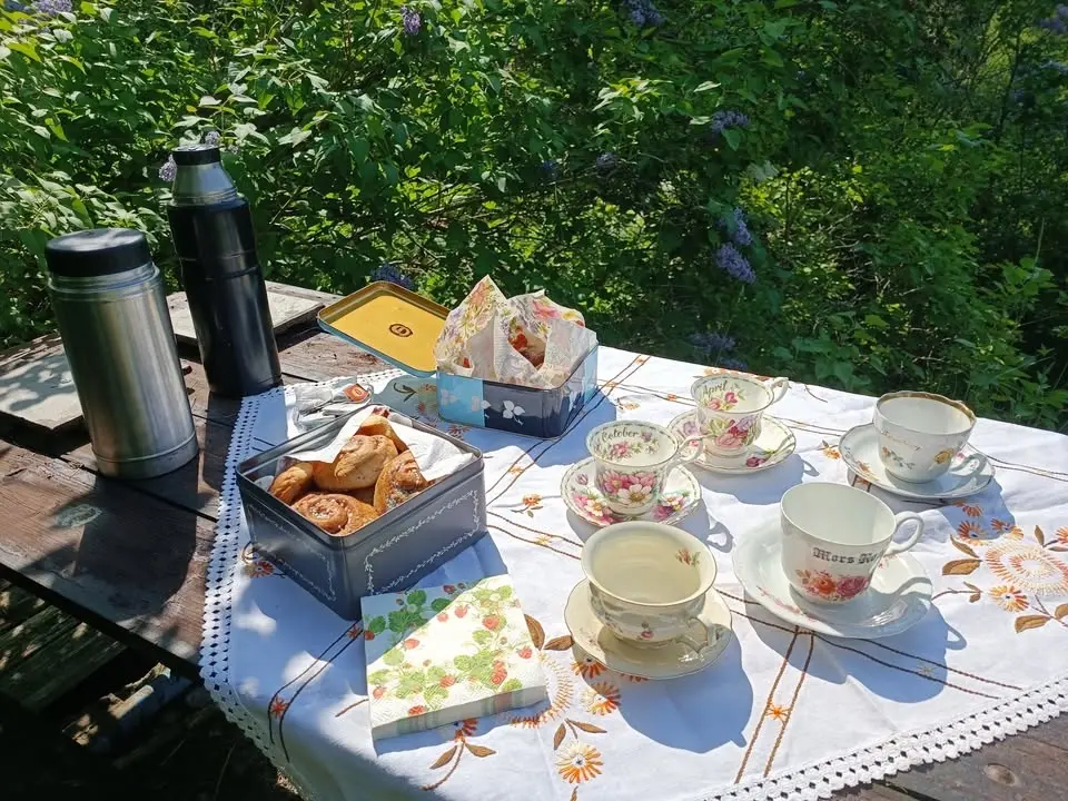 Landa i nuet "Mor och dotter"