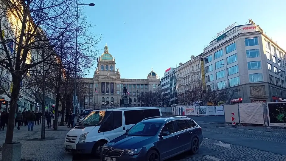 Wenceslas Square, passages & hidden gems - GUIDED TOUR