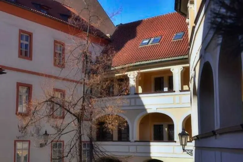 Průchody a uličky Starého Města II.