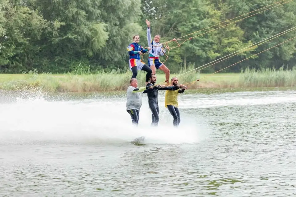 ✨ DIE WASSERSKISHOW DES SOMMERS – an den Skiterrassen! 🌊