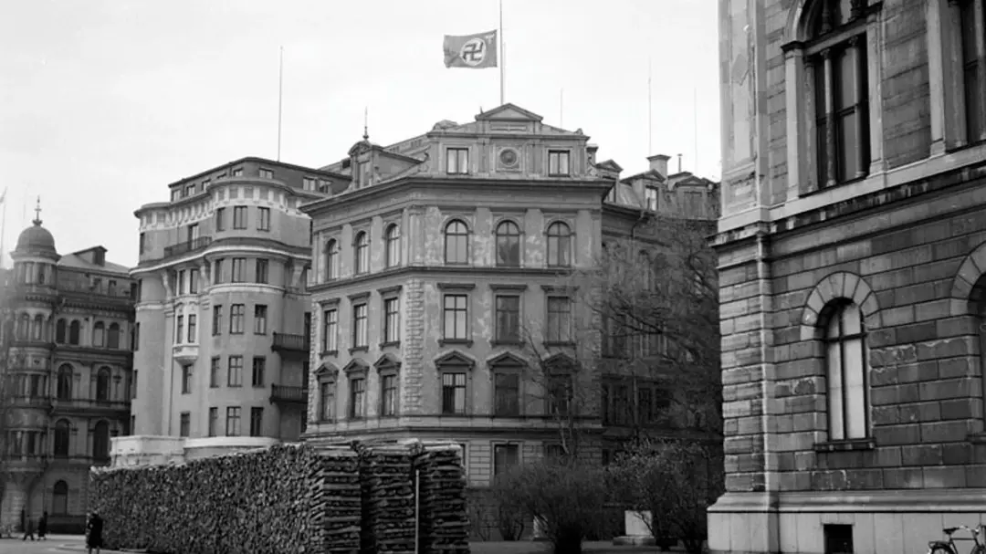 Stadsvandring Bland flyktingar och nazister