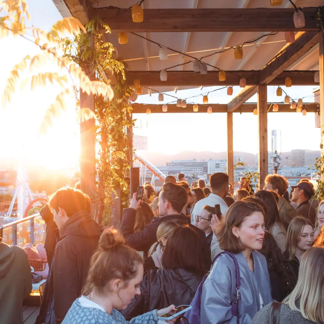 Rooftop Live Music: Eli Roots