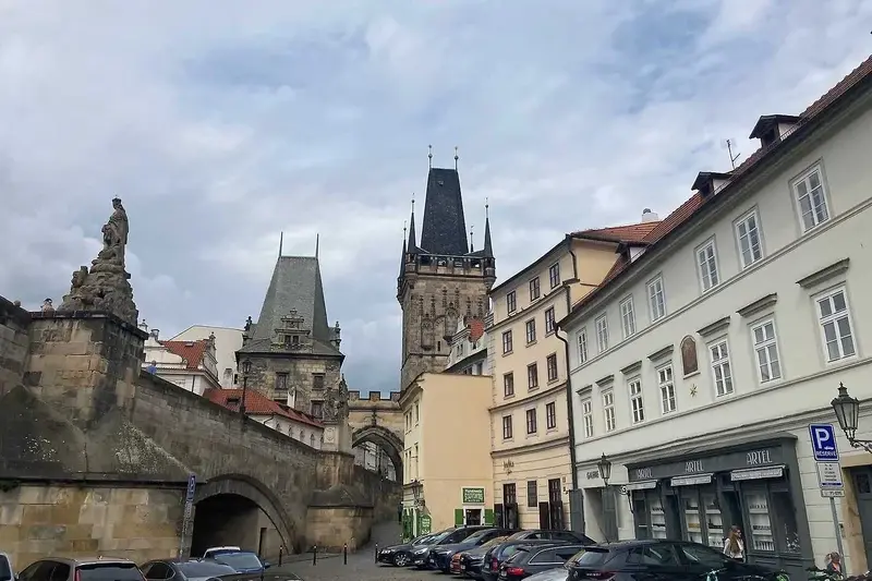 Uličkami kolem Lužického semináře