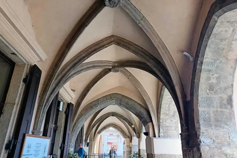 Týnský chrám mezi husity a jezuity
