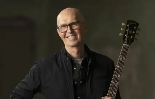 Bengt Johansson ger konsert Hjälmargården