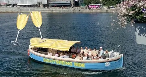 Exklusiv kvällstur på båt med bubbel, Nysätra o Hästhagen