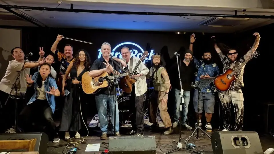 Hard Rock Cafe Songs From the Wood - Part 2