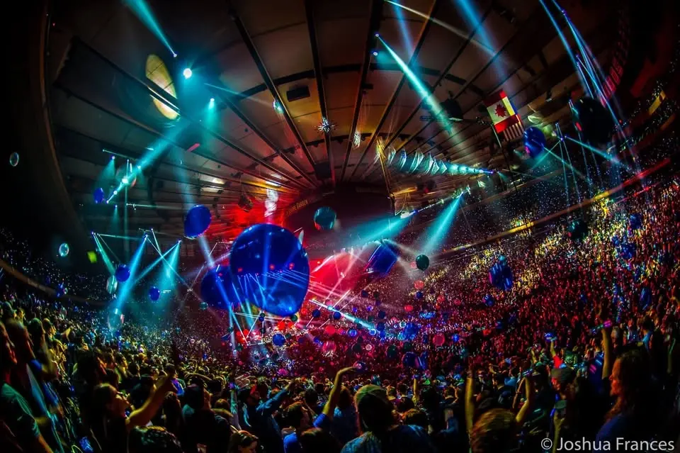 Live Streaming Phish from MSG at the Crazy Horse