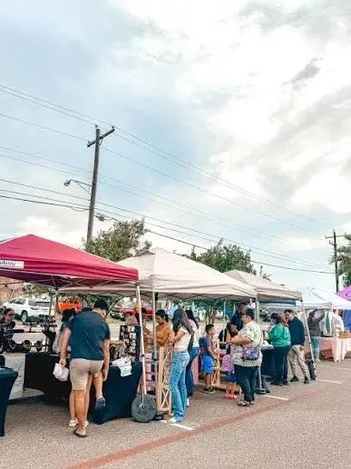 Wide Eyed's Antique & Craft Fair! Feeding Hills, MA Live Music, Food, Vendors