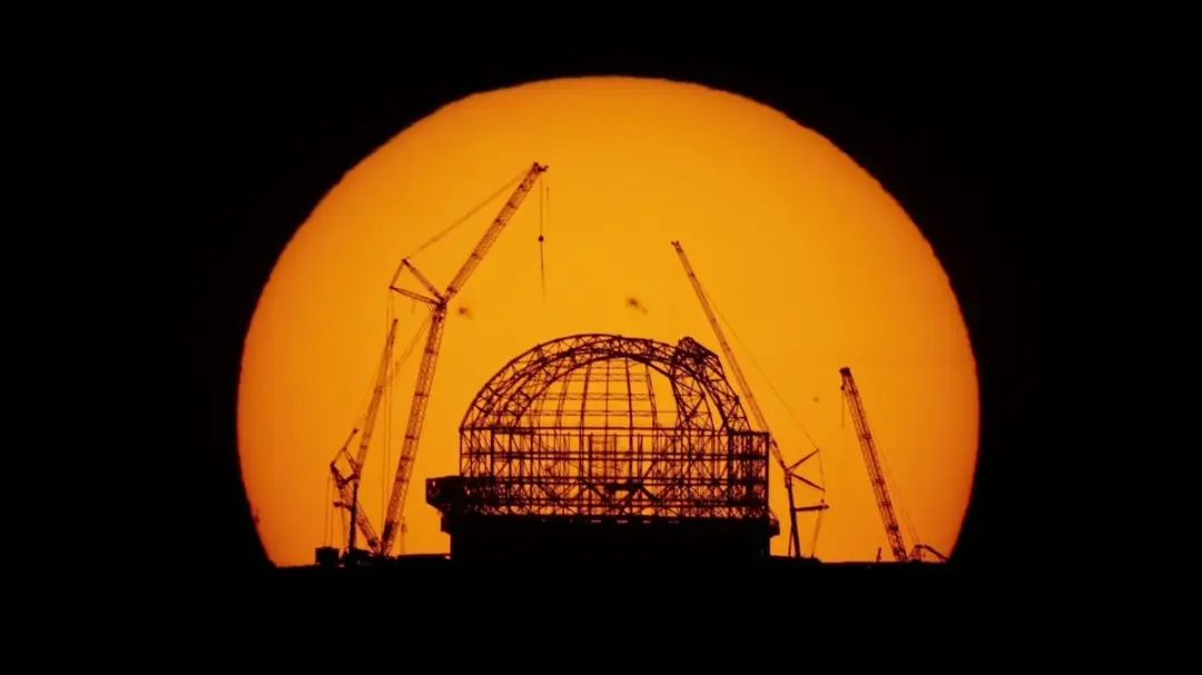 Verdens vildeste teleskoper / Planetarieshow LIVE