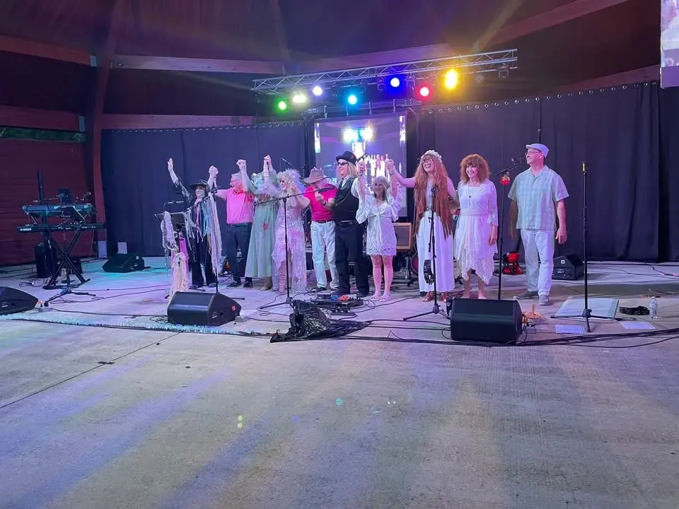 MICHIGAN’S Stevie Nicks Fleetwood Mac Experience ROCKS WARREN BASH /w MAGIC BUS