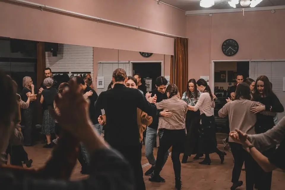 Tango young class and practica!