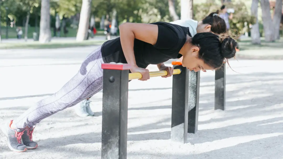 Clases de Calistenia GRATIS. Al aire libre en EMBAJADORES🏃🏋Power by CLONAPURE.