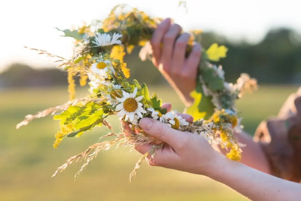 Fira MIDSOMMAR på Bauergården!