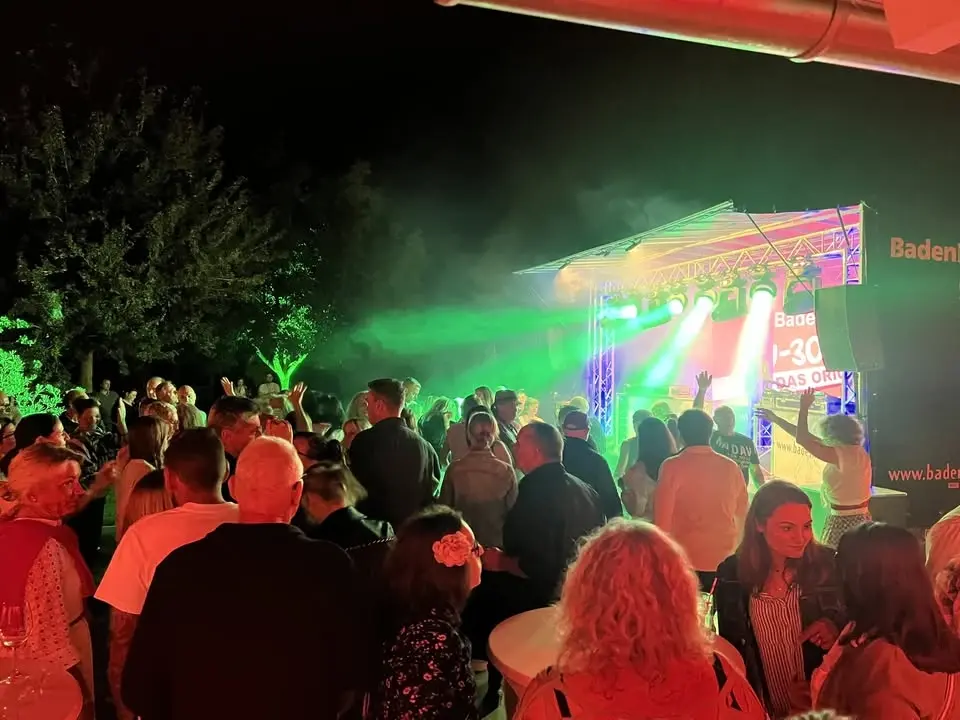 Premiere!!! BadenMedia Ü-30 Fete: Kelternwein Jubiläumsparty
