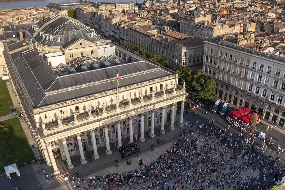 Ouvre la voix