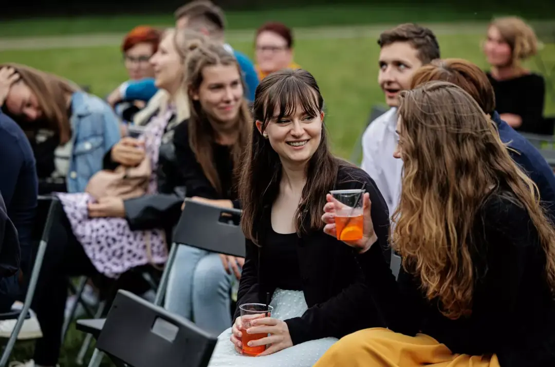 Letní scény Prahy 10 – Herolďáky