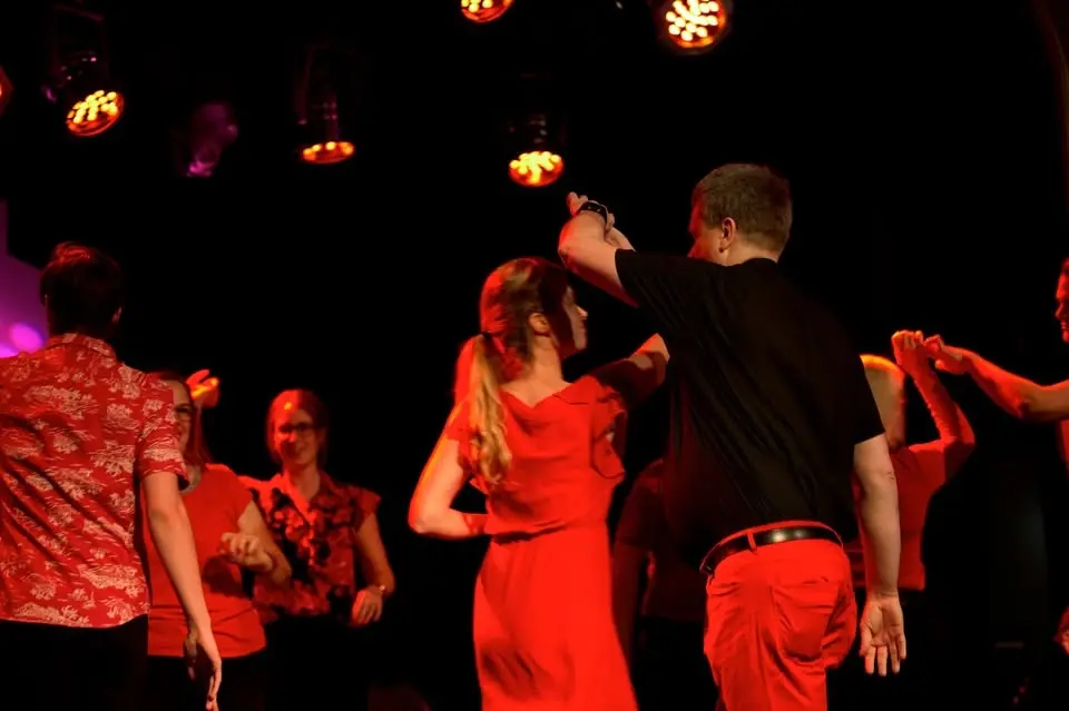 Bachata, Salsa och Kizomba Social Club