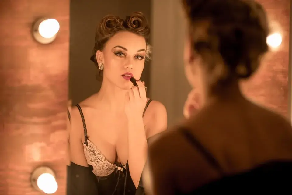 SHOWGIRL TIPS: PRESENCE & PERFORMANCE PREP🌟