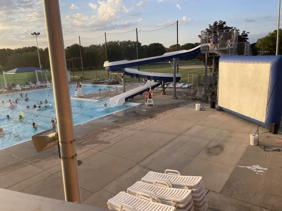 Dive-In Movie