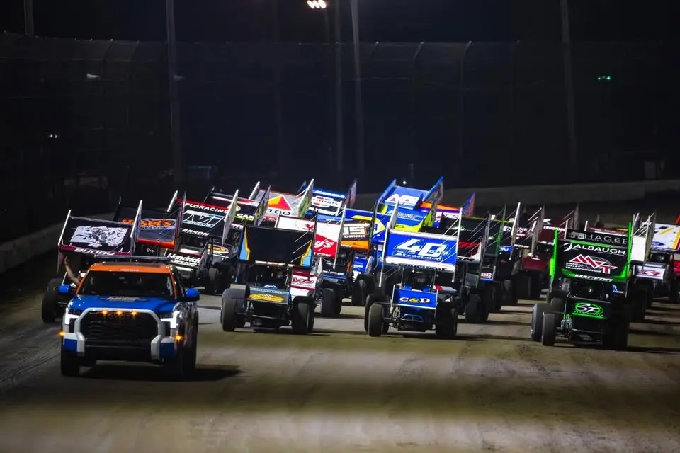WORLD OF OUTLAWS SPRINT CARS 7pm