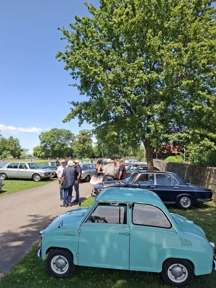 Oldtimer Treffen auf Burg Stettenfels 