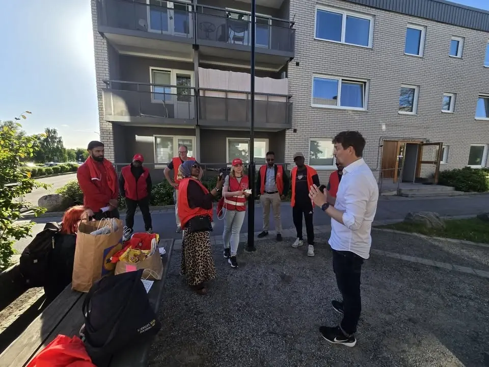 Dörrknackning Rinkeby torget 