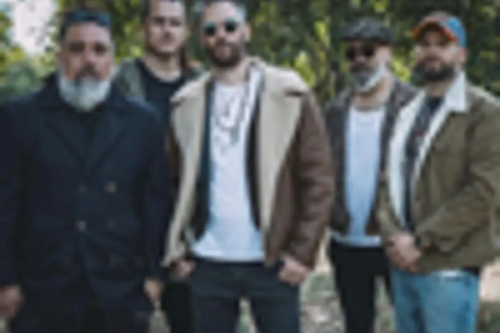 Lady Luck · Vespres de refrigeris entre Guitarres