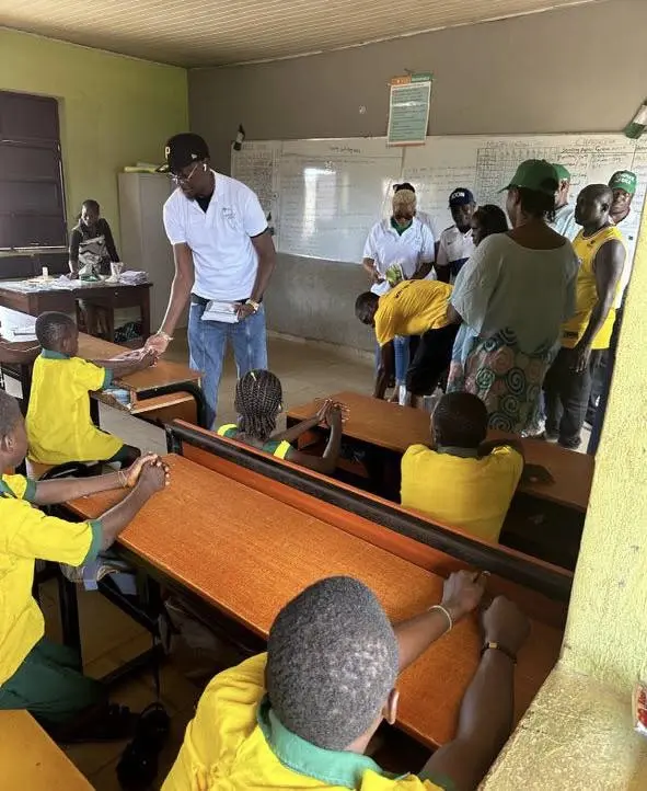 Support Education for African Children .