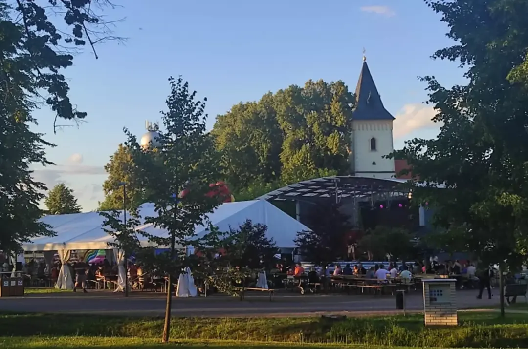 Sraz rodáků v Lomnici