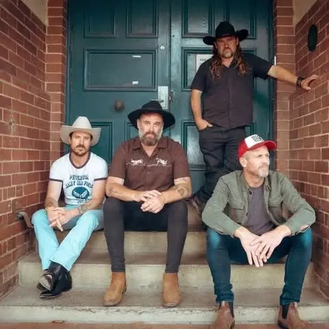 Tall Shaun & The Resolution @ Milton Theatre NSW