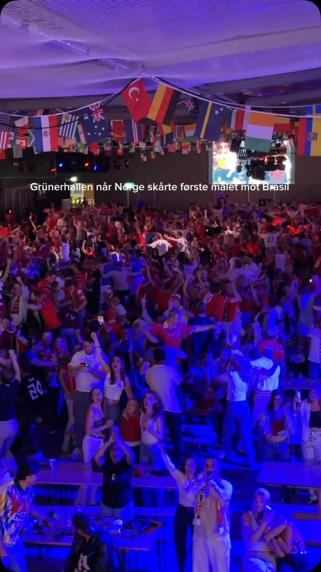 Norge vs England - VM Storskjerm på Grünerhallen