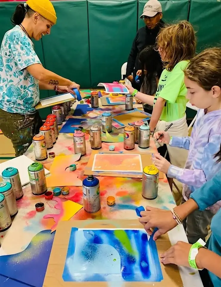 All-ages Weekend Stencil Class!