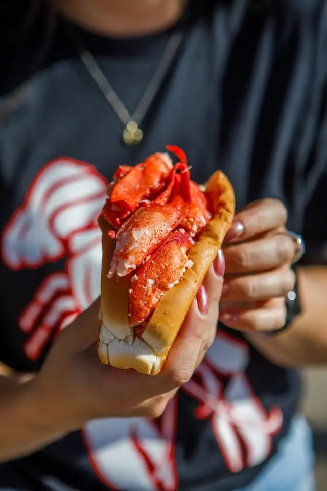 Cousins Maine Lobster in Antioch, Renew Aster Apartments