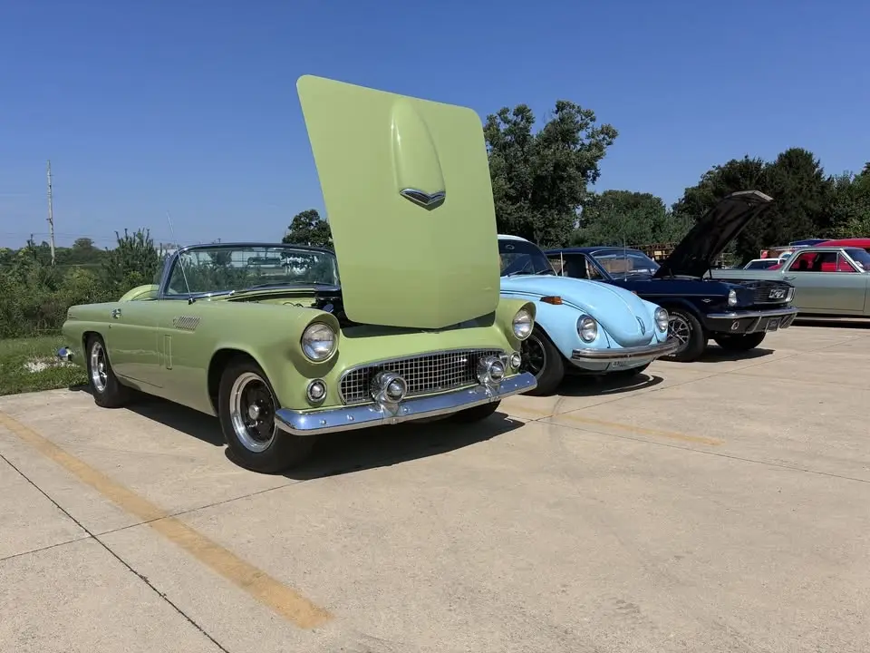 Rollin’ N Retro 80’ and back cruise in