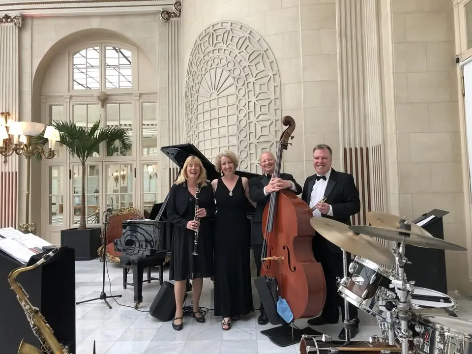 WALDORF HILTON LONDON TEA DANCE