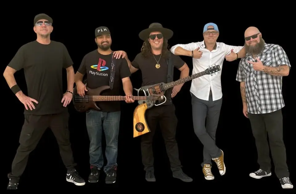 PHENOMENAL ANIMAL is known for their dynamic original music blending Soul, Classic Rock, Funk& Blues