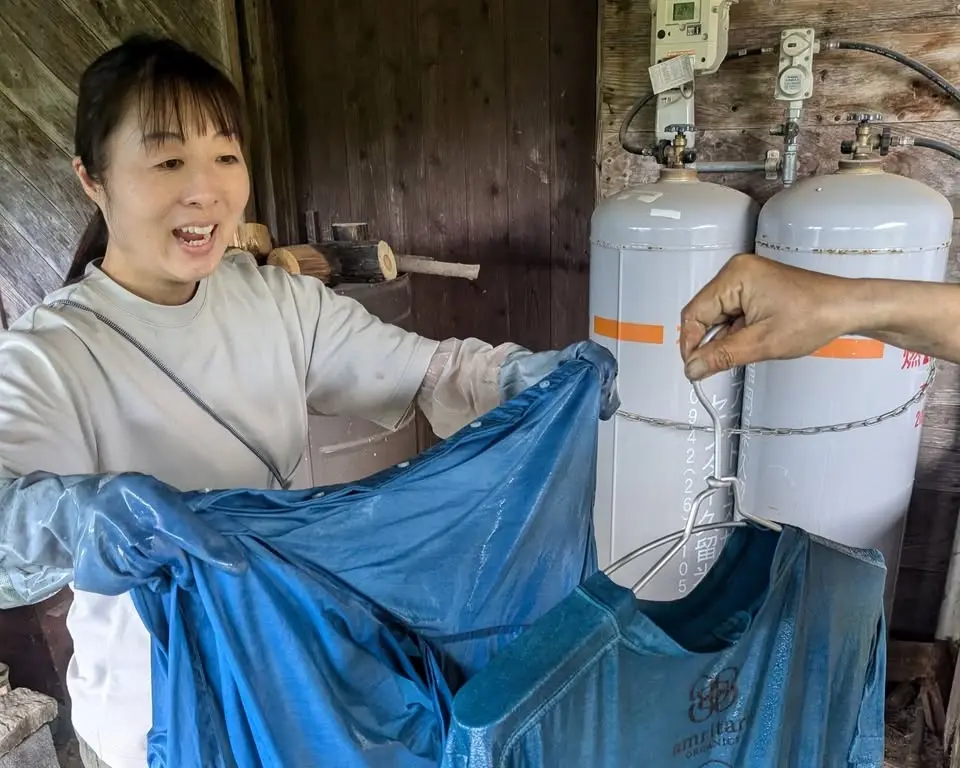 蓼藍染めによる染めなおしワークショップ in 町屋キュレーション『おもやい』(八女市蓼藍栽培プロジェクト)