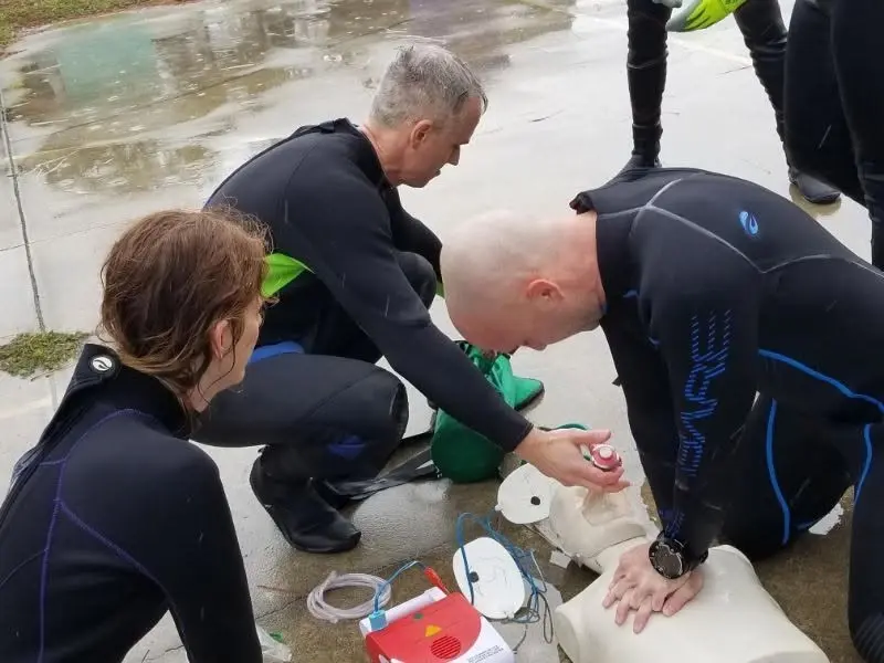 CPR/AED/O2 and Rescue Diver Course