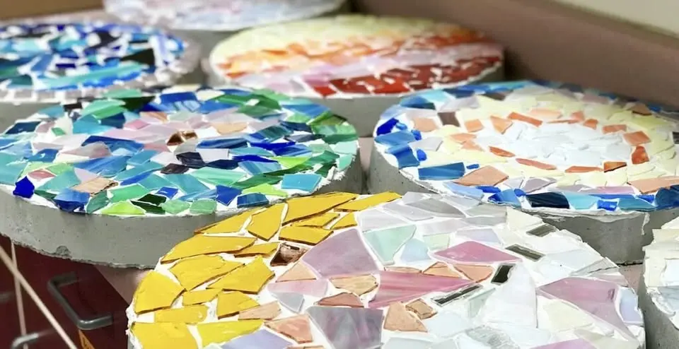 Stepping Stones Art Class